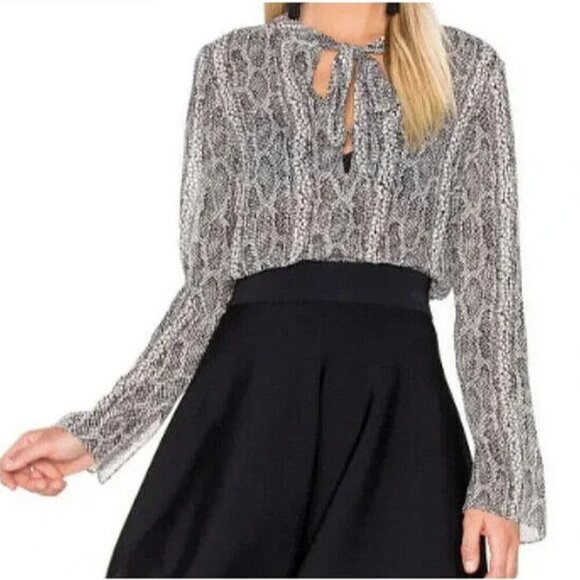 Theory‎ Kimry Snake Print 100% Silk Blouse Bow Tie V-neck Closure Bell Sleeve Md - Picture 1 of 9